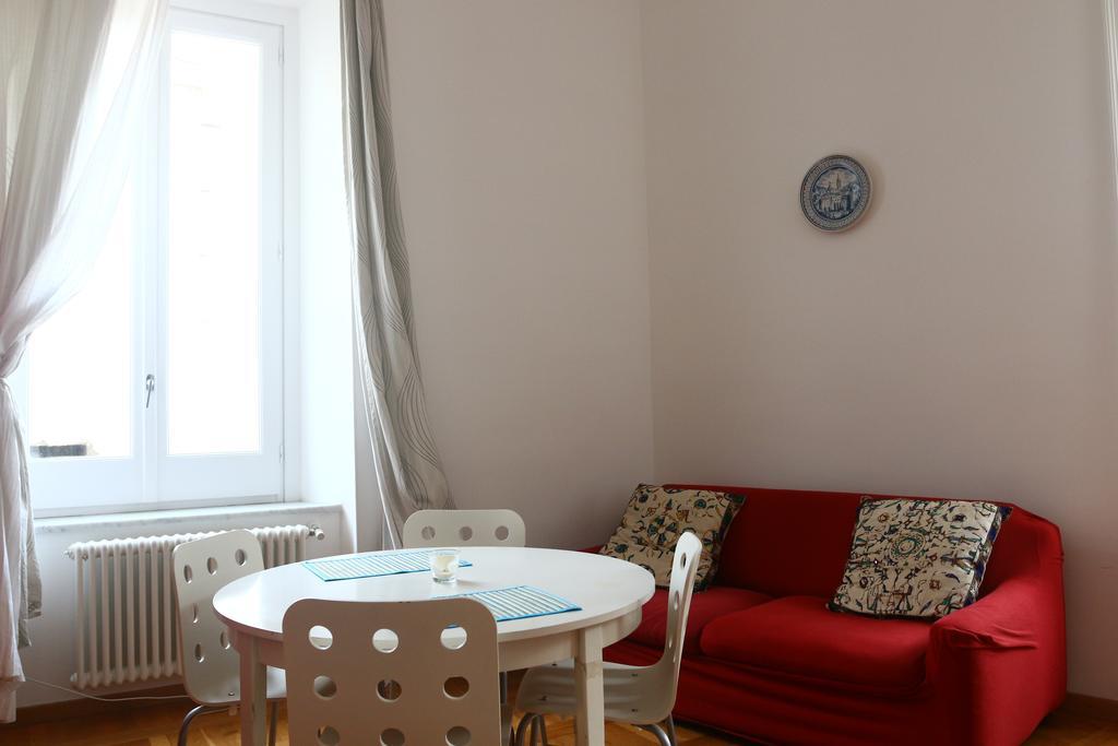 Ventaglieri 74 By Dimorra Bed and Breakfast Napoli Eksteriør billede